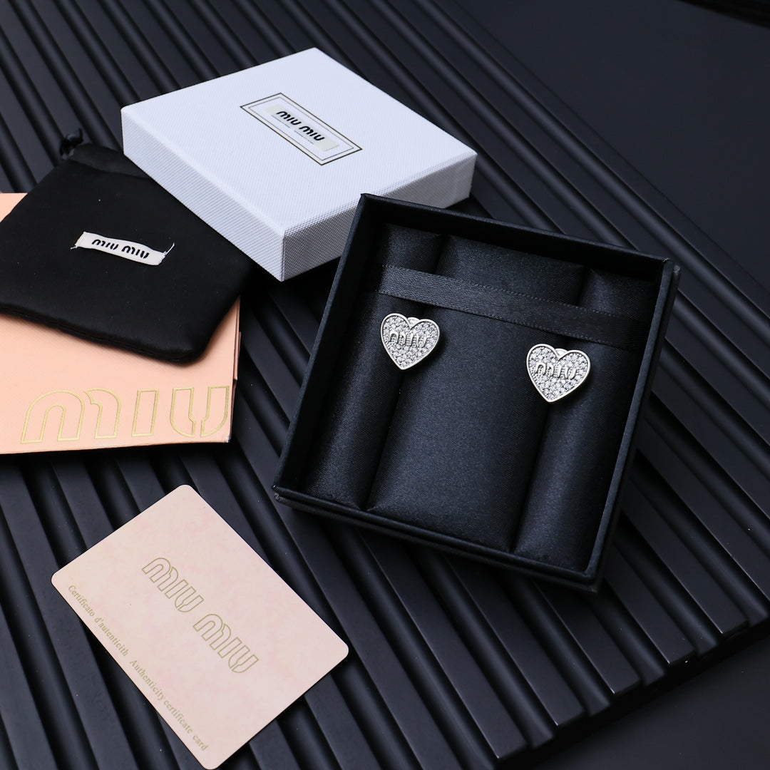 2024FW-7 love earrings