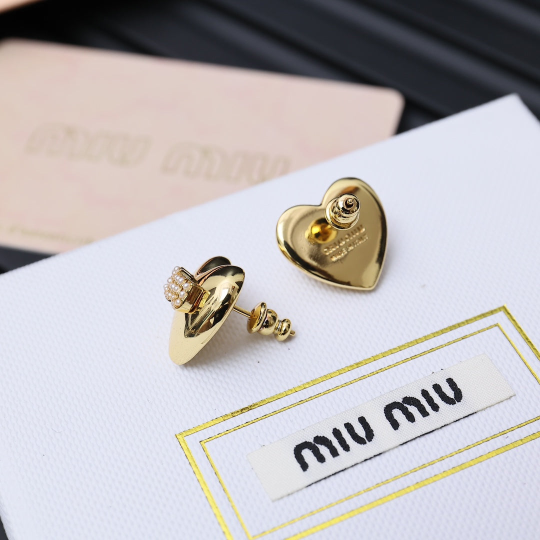 2024FW-7 HEART earrings