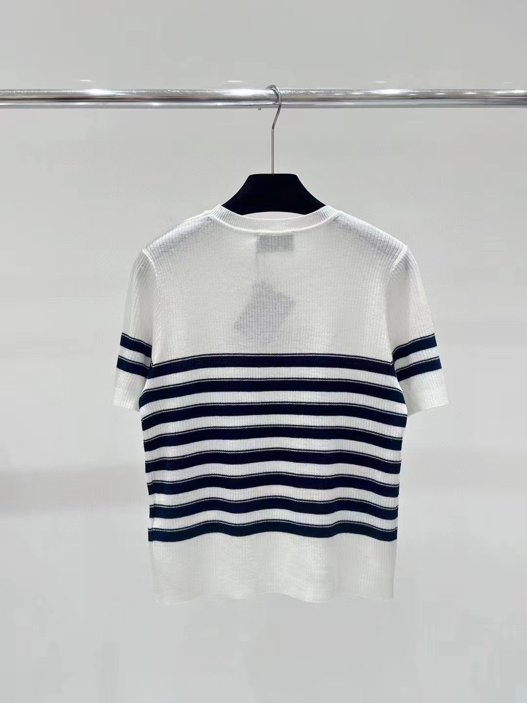 Knitted striped crew neck short sleeves