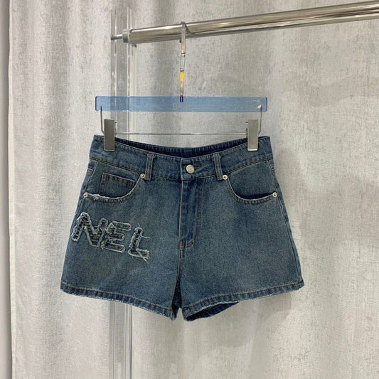 Denim shorts with 3D embroidery