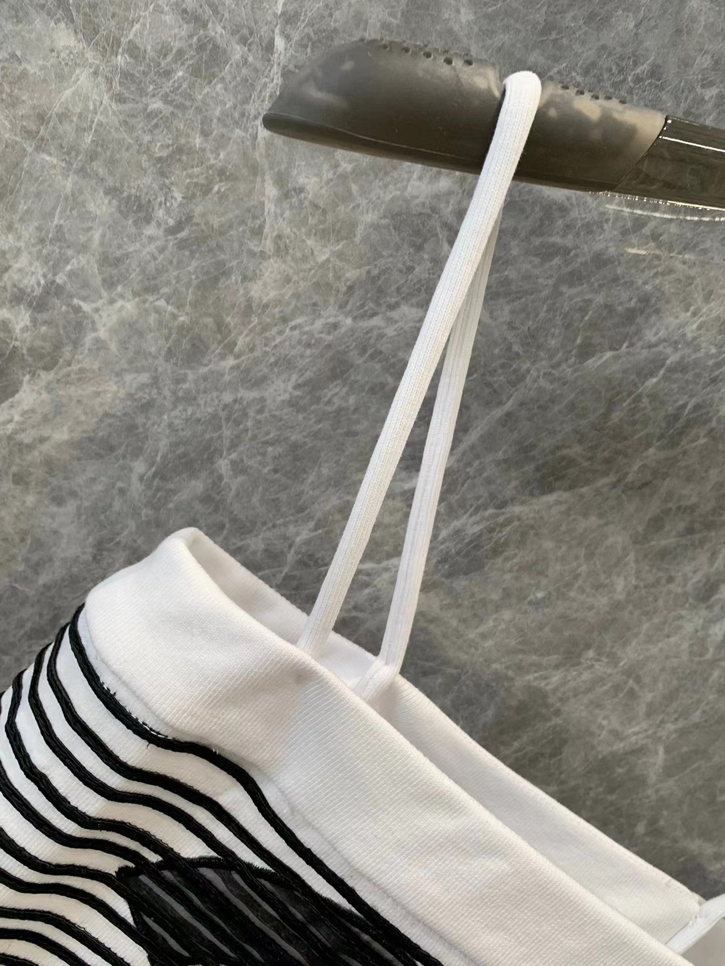 Simple cool sling