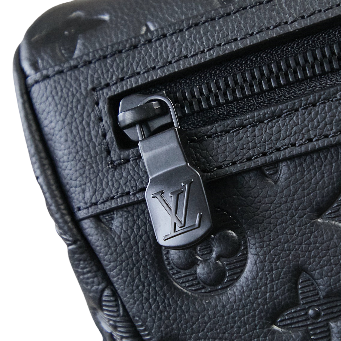 LV black cowhide bag(33X22.5X11cm)