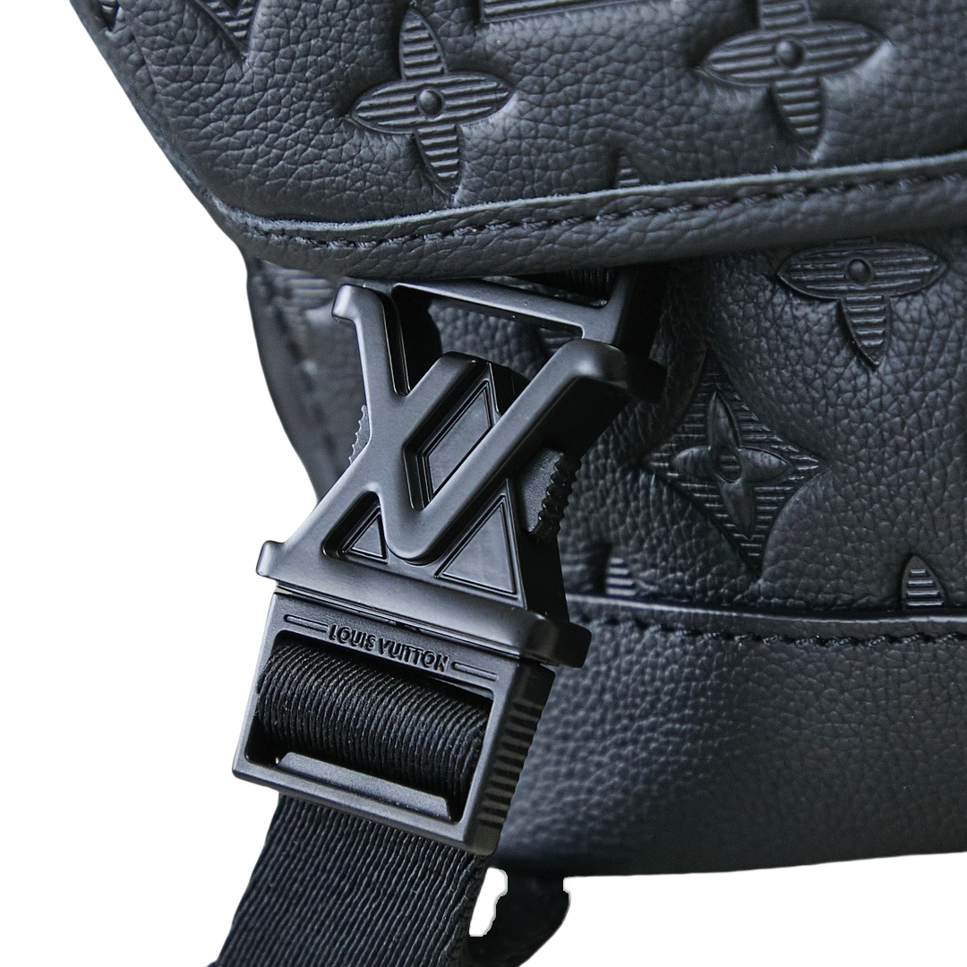 LV black cowhide bag(33X22.5X11cm)