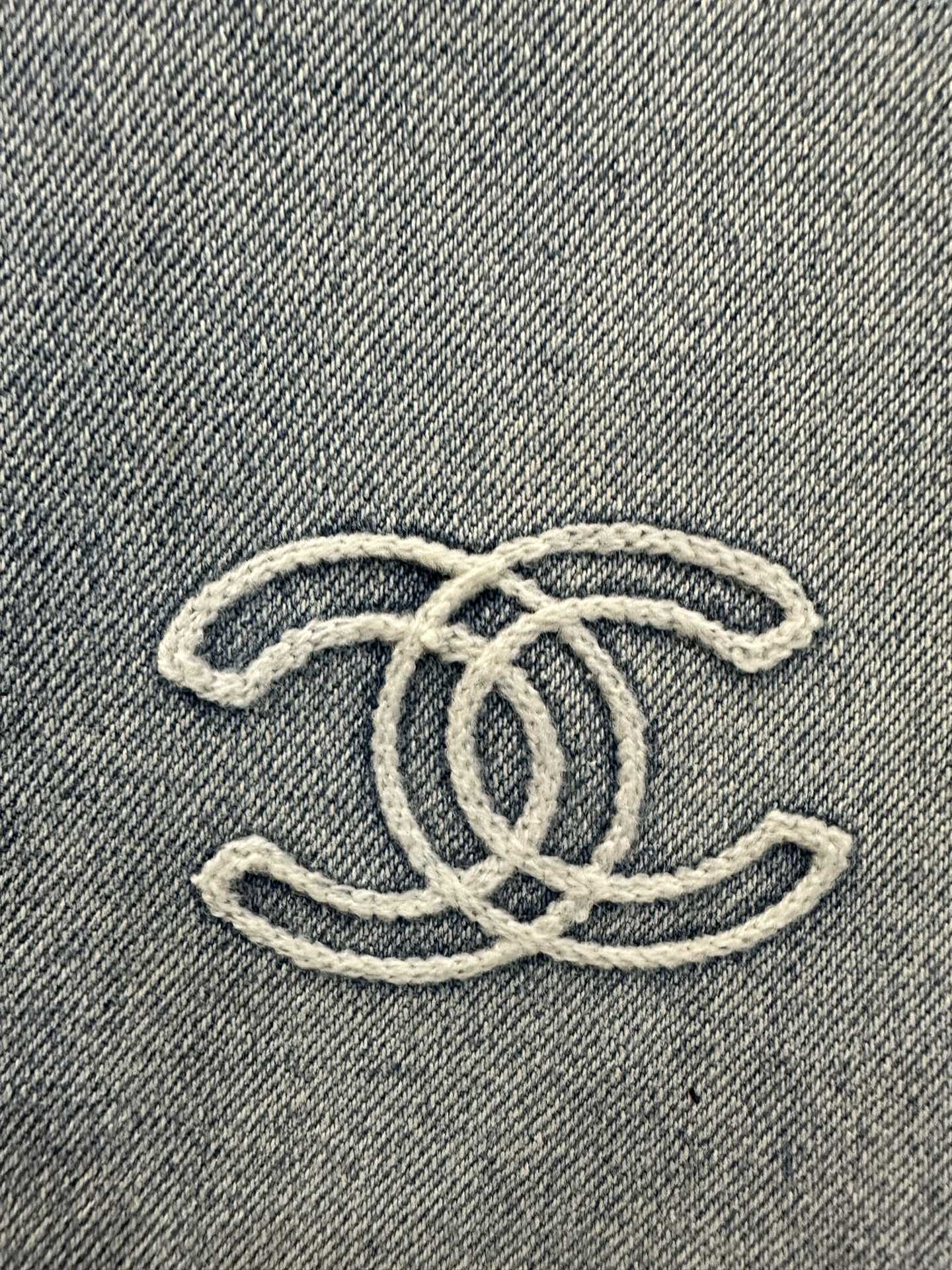 Jeans with small logo embroidery