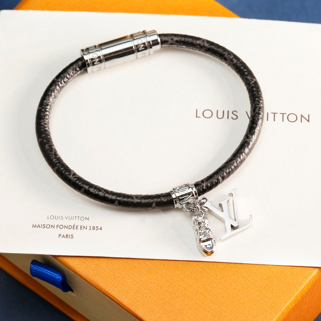 2024FW-7 New Simple Letter Bracelet