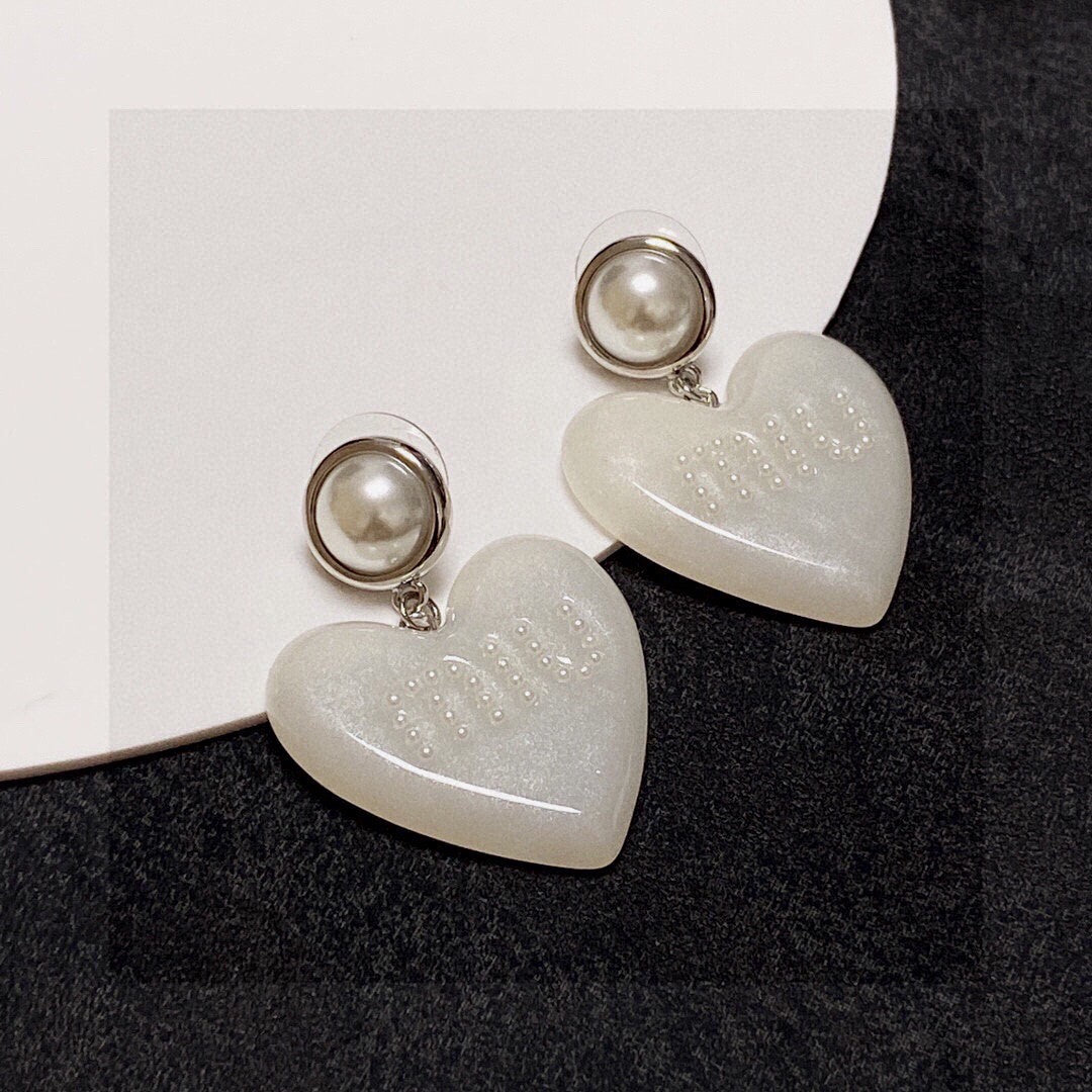 2024FW-7 New Pearl Letter Earrings