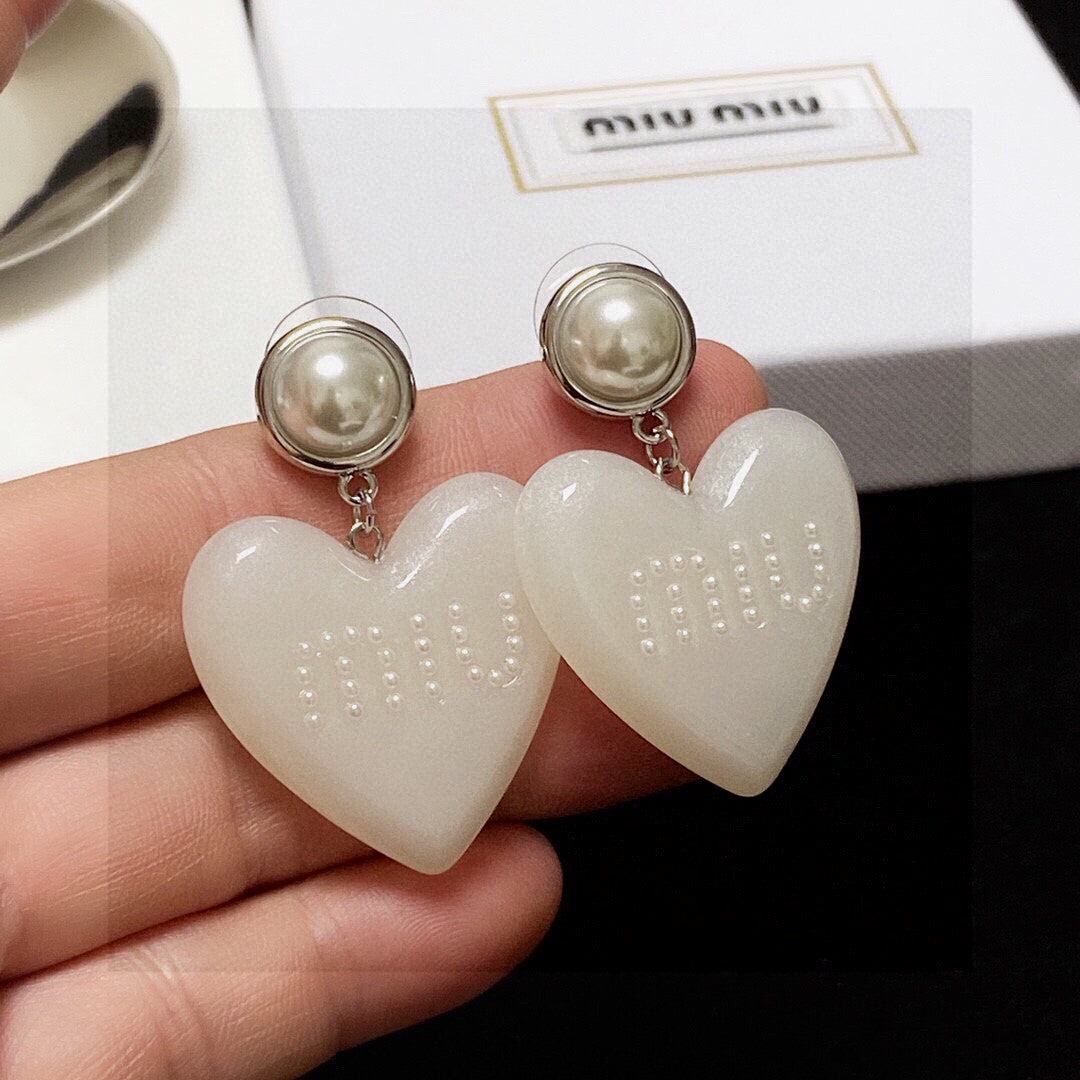 2024FW-7 New Pearl Letter Earrings