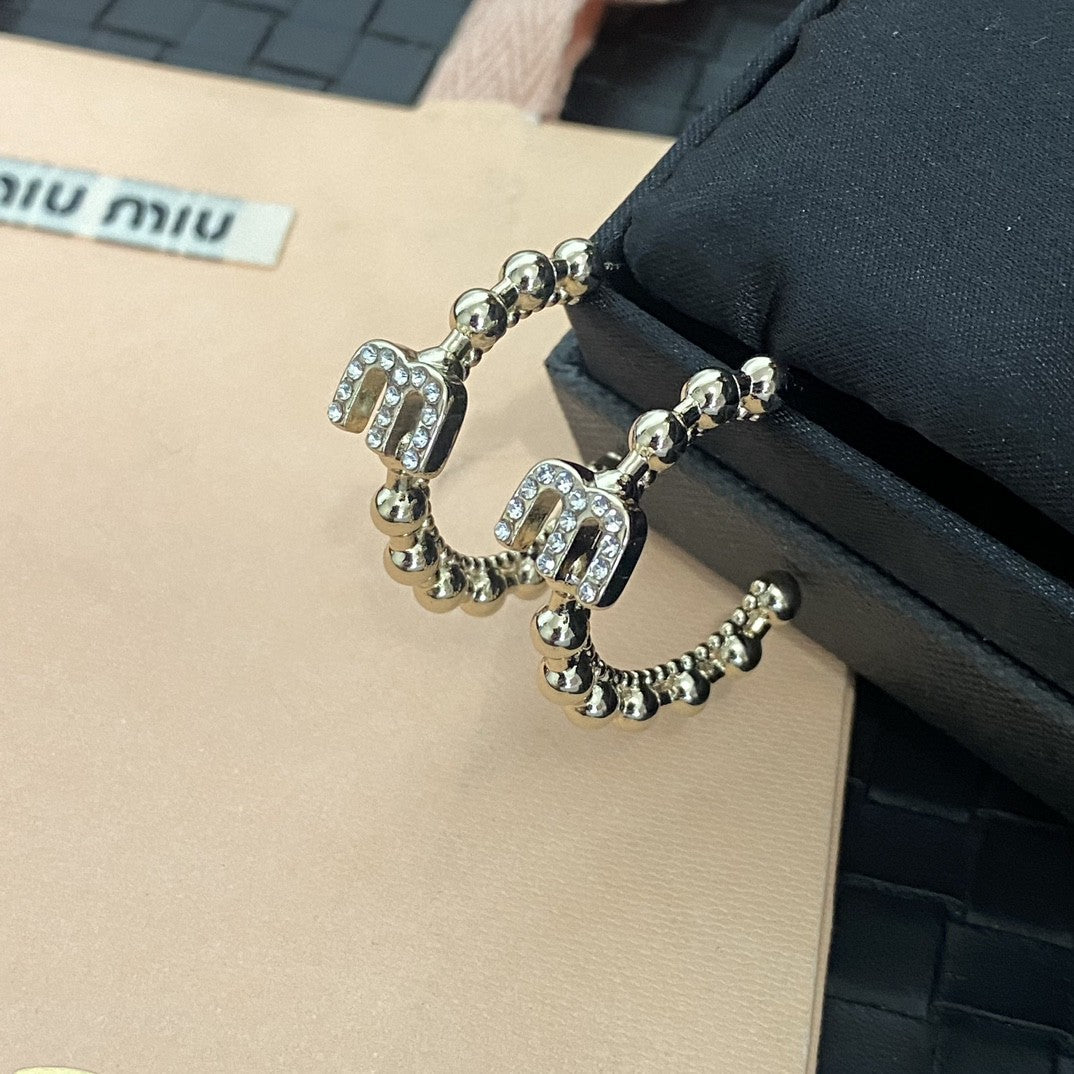 2024FW-7 Fashionable pearl letter diamond earrings